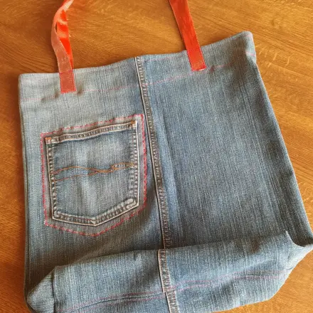 Upcycling: Einkaufsbeutel aus Jeans selber nähen