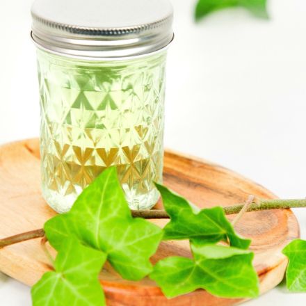 Waschen mit Efeu: Umweltfreundliches Waschmittel selber machen