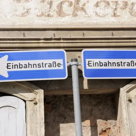 Kuriose Verkehrsregeln aus aller Welt #FunFriday