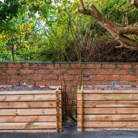 Komposter selber bauen – vom Kompost zur Erde