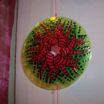 DIY: Mobile aus alten CDs basteln