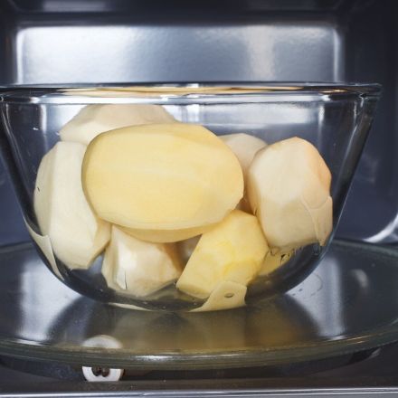 "Turbo-Kartoffeln" in der Mikrowelle II - ohne Wasser