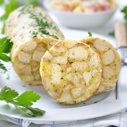 Serviettenknödel in Alufolie gegart