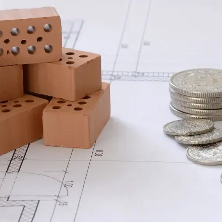 Geld sparen beim Hausbau - Praktische Tipps ohne Verzicht