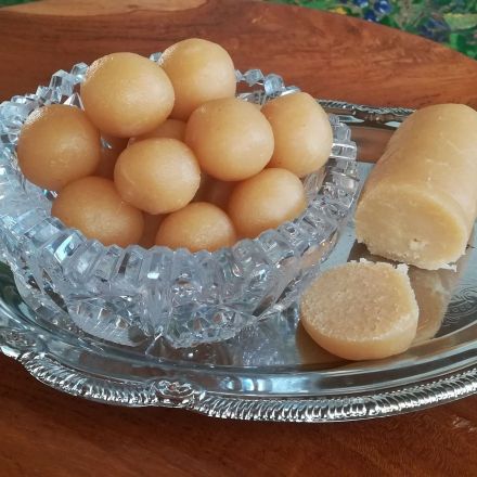 Falsches Marzipan aus gekochtem Grieß