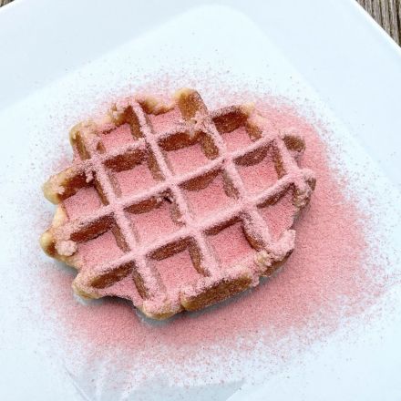 Erdbeerpuderzucker und Erdbeerzuckerguss selber machen