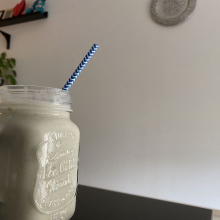 Bananenshake aus selbstgemachtem Kefir - Eiskalte Erfrischung
