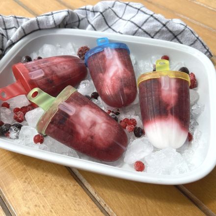 Selbstgemachtes Wassereis - Pink Drink Variante