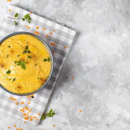 Cremiges Kürbis-Linsen-Curry