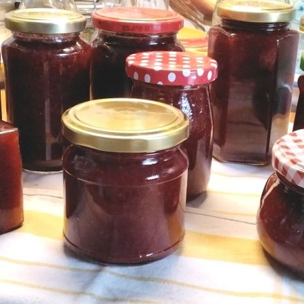 Erdbeermarmelade aus gefrorenen Früchten