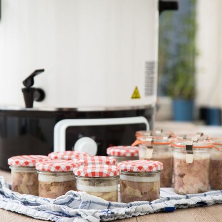 Kann man aufgetautes Fleisch einwecken?