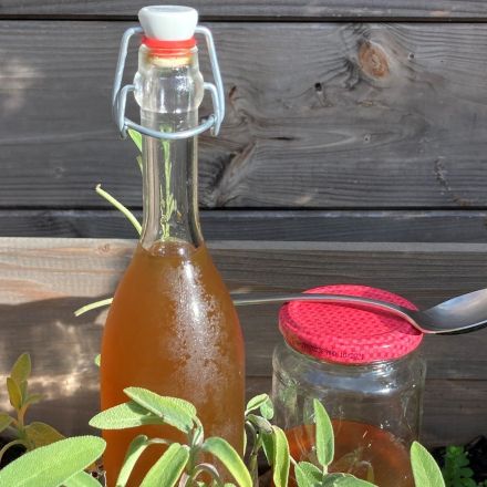 Hustensaft selber machen – 3 schnelle Rezepte