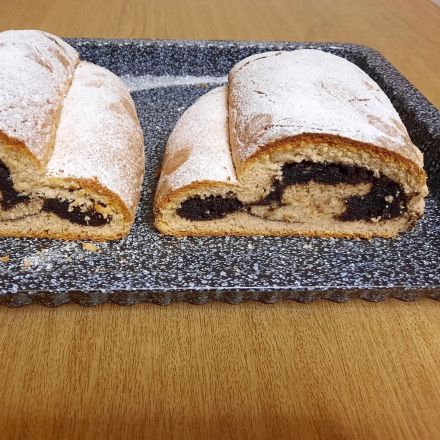 Saftige Mohnfüllung für Stollen