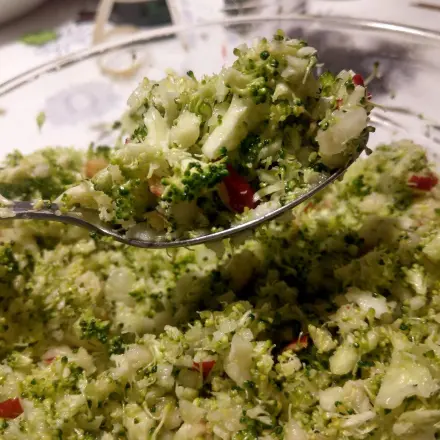 Brokkoli-Apfel-Salat