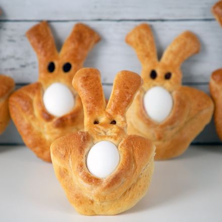 Paashaasjes – niederländische Hefe-Hasen
