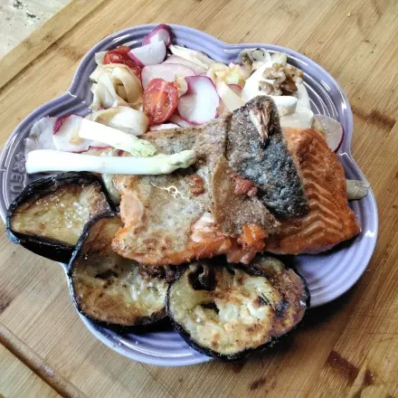 Lachs mit Gemüse