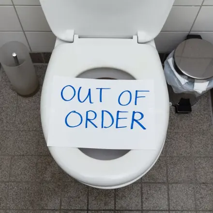 Toilette verstopft: was tun ohne Pümpel?