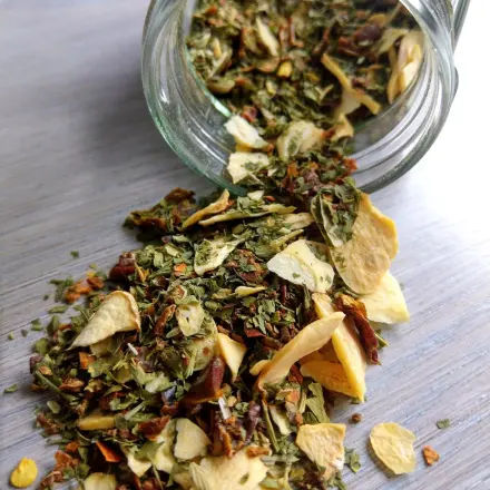 Trockenes Kräuter-Pesto