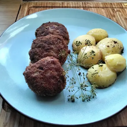 Frikadellen mit Semmelbrösel statt Brötchen