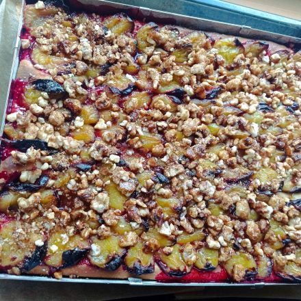 Zwetschgen-Blechkuchen