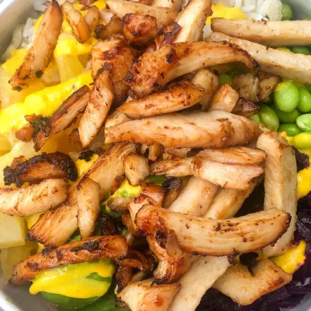 Indonesischer Hähnchentopf