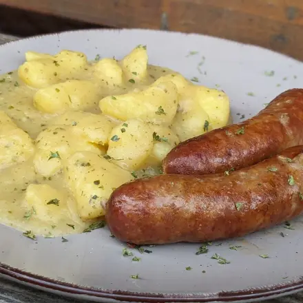 Kartoffelgemüse mit Bratwurst aus der Heißluftfritteuse