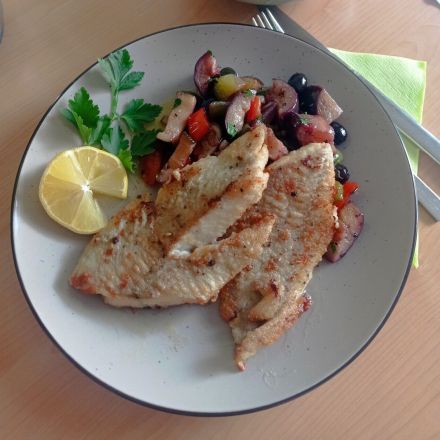 Seelachs mit Ratatouille - Fisch mediterran