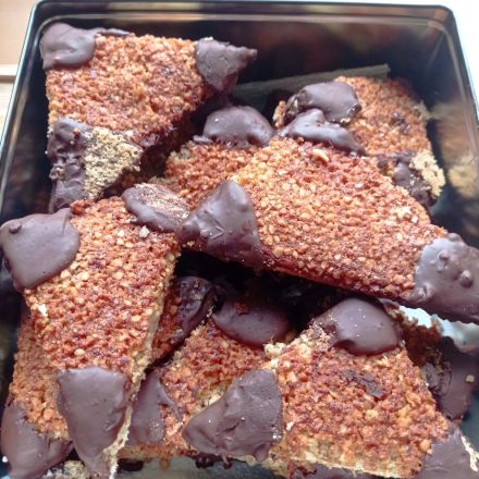 Weltbeste Nussecken selber machen - einfach & schnell