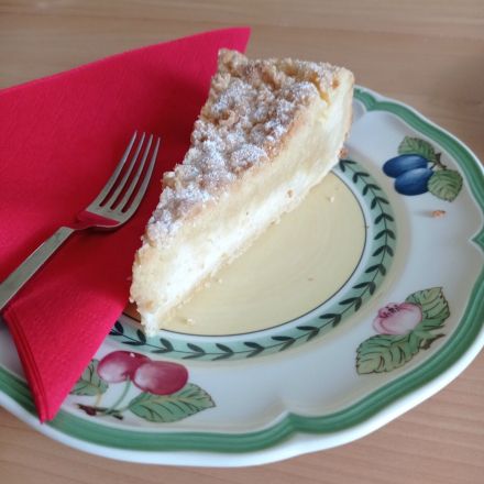 Streuselkuchen mit Puddingfüllung