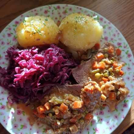 Sauerbraten in Gemüsesoße - einfach und lecker