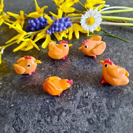 Kleine Küken aus Fimo – die perfekte Osterüberraschung