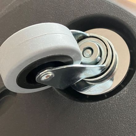 Schwergängigen Staubsauger rollfähiger machen