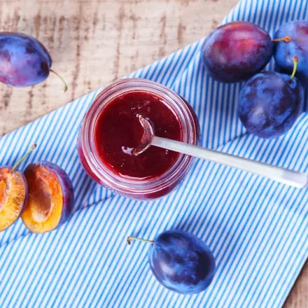 Pflaumenmarmelade mit Rum
