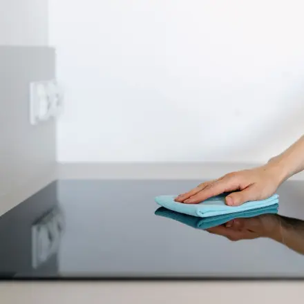 Ceranfeld reinigen mit Wodka