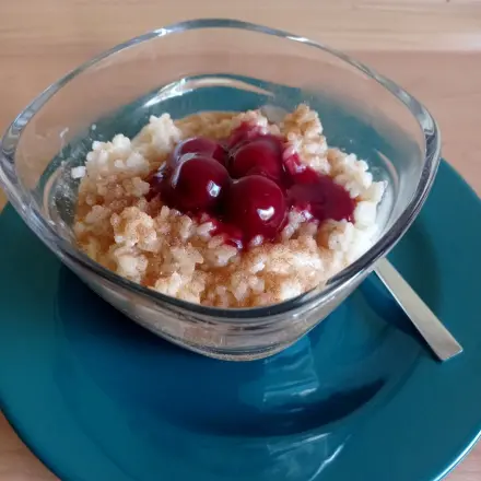 Milchreis mit Kirschkompott