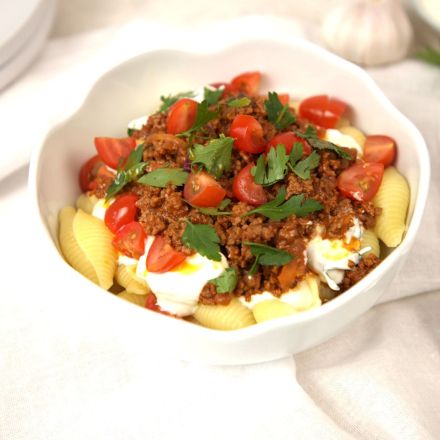 Türkische Pasta mit Joghurt