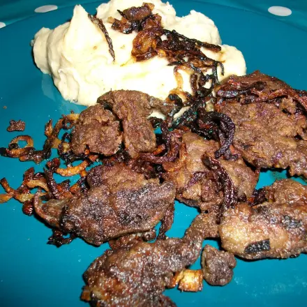 Hühnerleber mit Zwiebeln