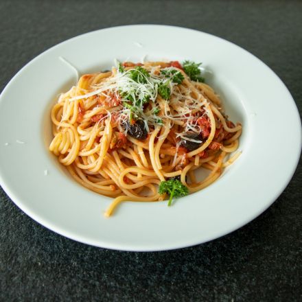 Spaghetti alla Puttanesca - italienisches Originalrezept