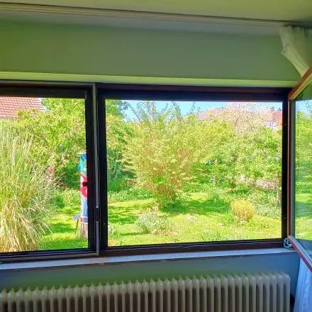 Richtig lüften gegen Schimmel: So hilft dir ein Ventilator