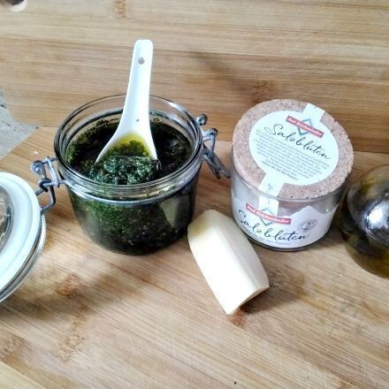 Liebstöckel-Pesto selber machen