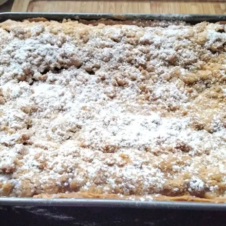 Mohn-Streusel-Kuchen mit Rumrosinen