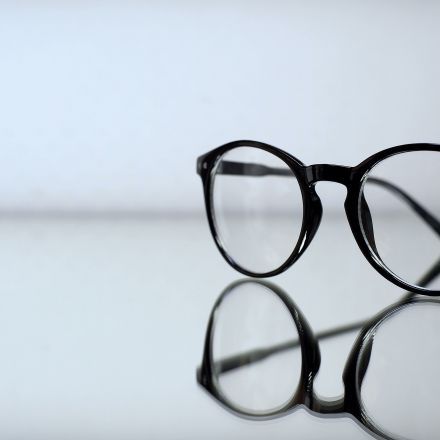 Brille rutscht von der Nase – das hilft