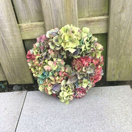 DIY-Deko: Hortensienkranz selbst binden