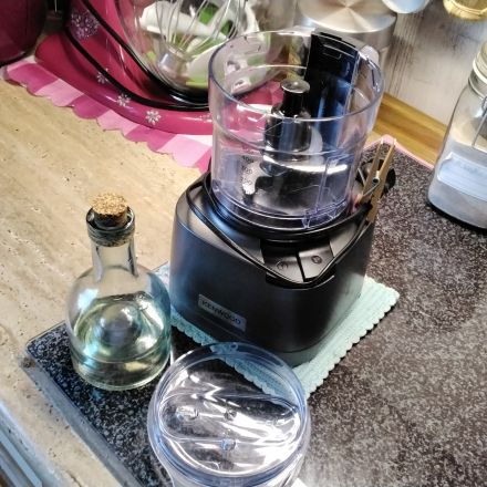 Kunststoffdeckel klemmt - einfacher Trick hilft