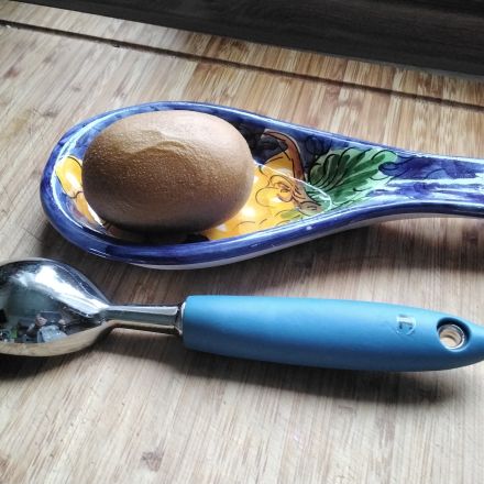 Kiwi einfach schälen