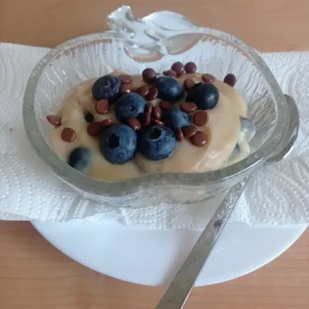 Dessert mit Heidelbeeren & Vanillepudding