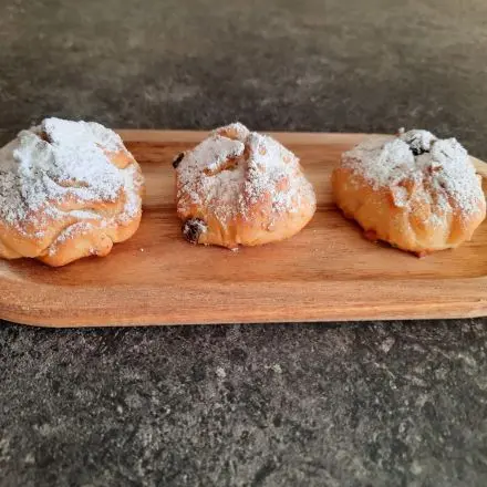 Stollenkonfekt mit Marzipan & Rumrosinen