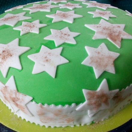 Weihnachtstorte mit Fondant