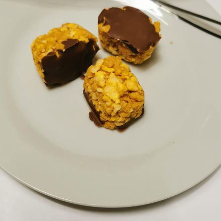 Snickers Bites aus 3 Zutaten
