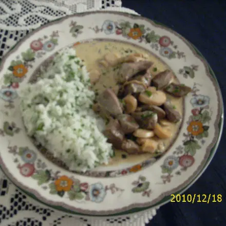 Geflügelleber in Sahnesoße